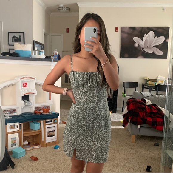 Dresses & Skirts - Green Floral Mini Dress